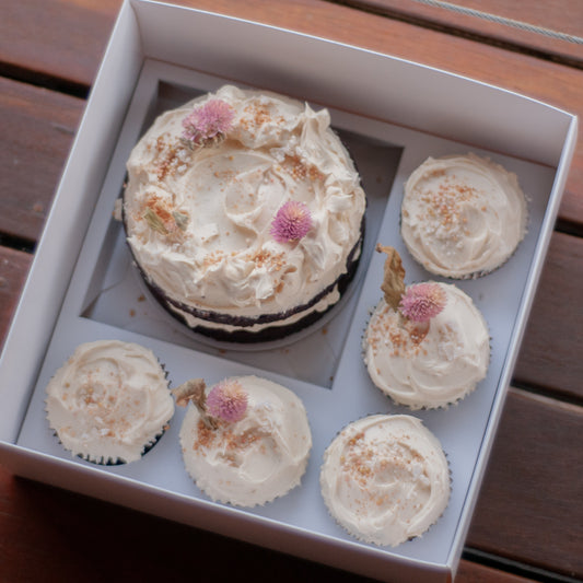 Mini Cake and Cupcake Set- Elegant White Edition