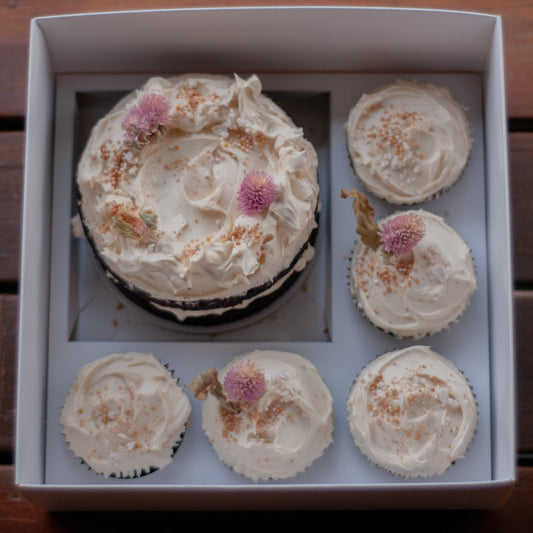 Mini Cake and Cupcake Set- Elegant White Edition